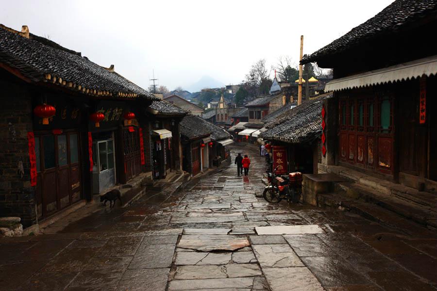 童心飞扬迎新春 龙腾盛世欢乐年——南气象巷社区第一届儿童春节联欢会
